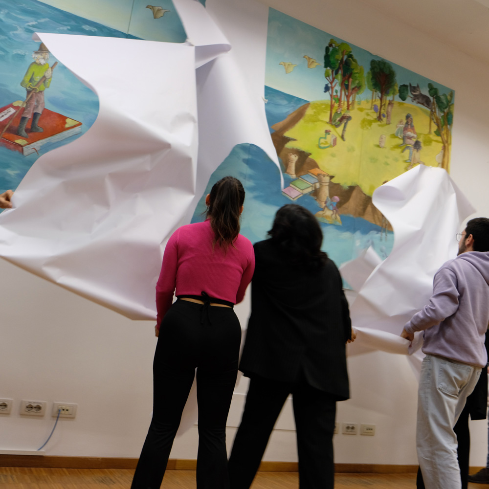 I ragazzi del Liceo artistico di Monza inaugurano l'opera pittorica "Il cielo in una stanza"